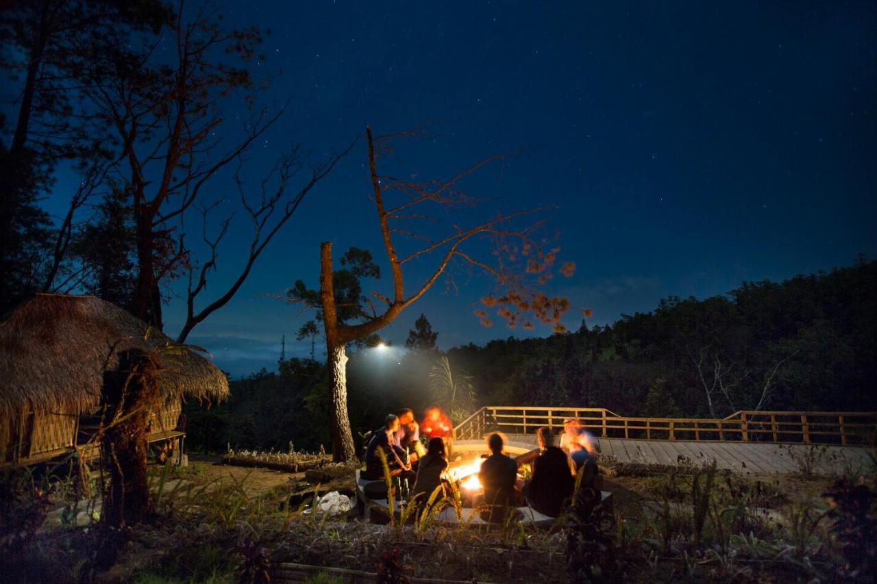 הוילה Selat Ticket To The Moon Hammock Camp מראה חיצוני תמונה